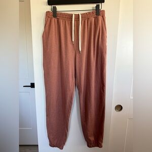 Vuori Boyfriend Jogger Size Large